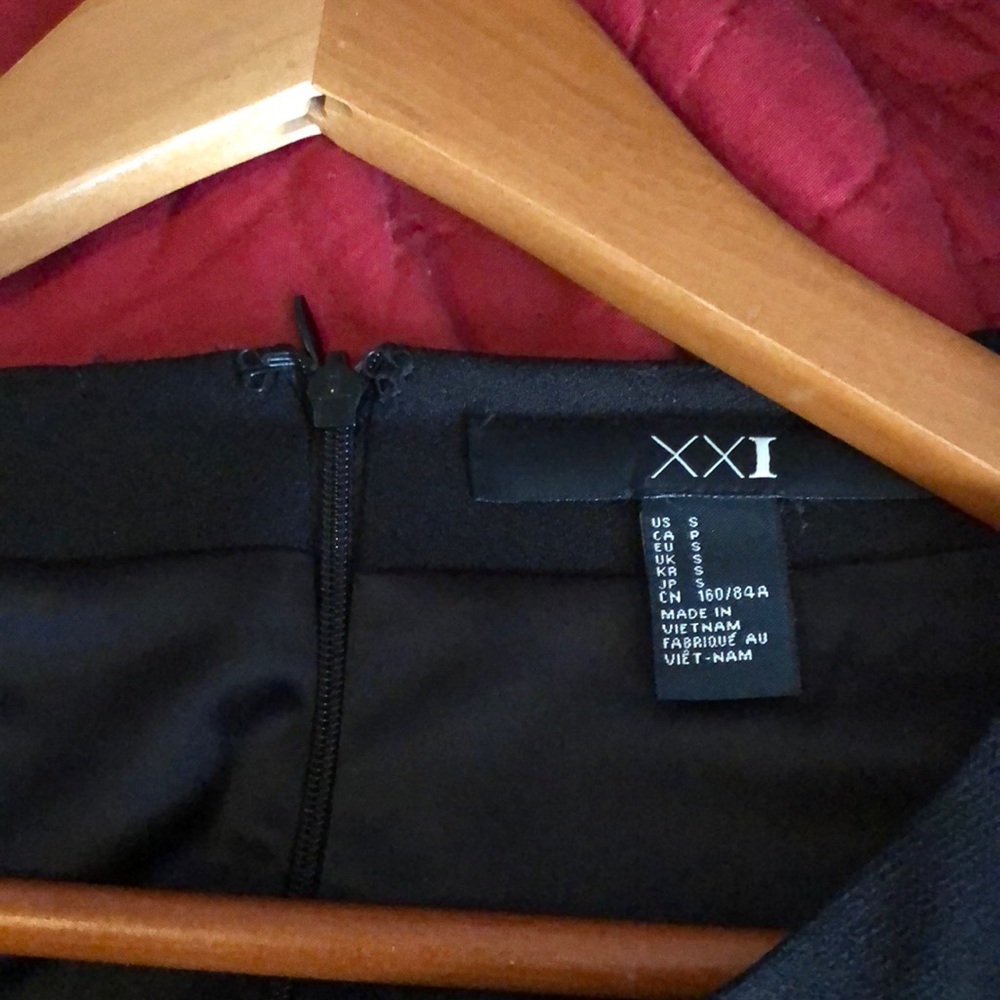 Blouse - Picture 4 of 4
